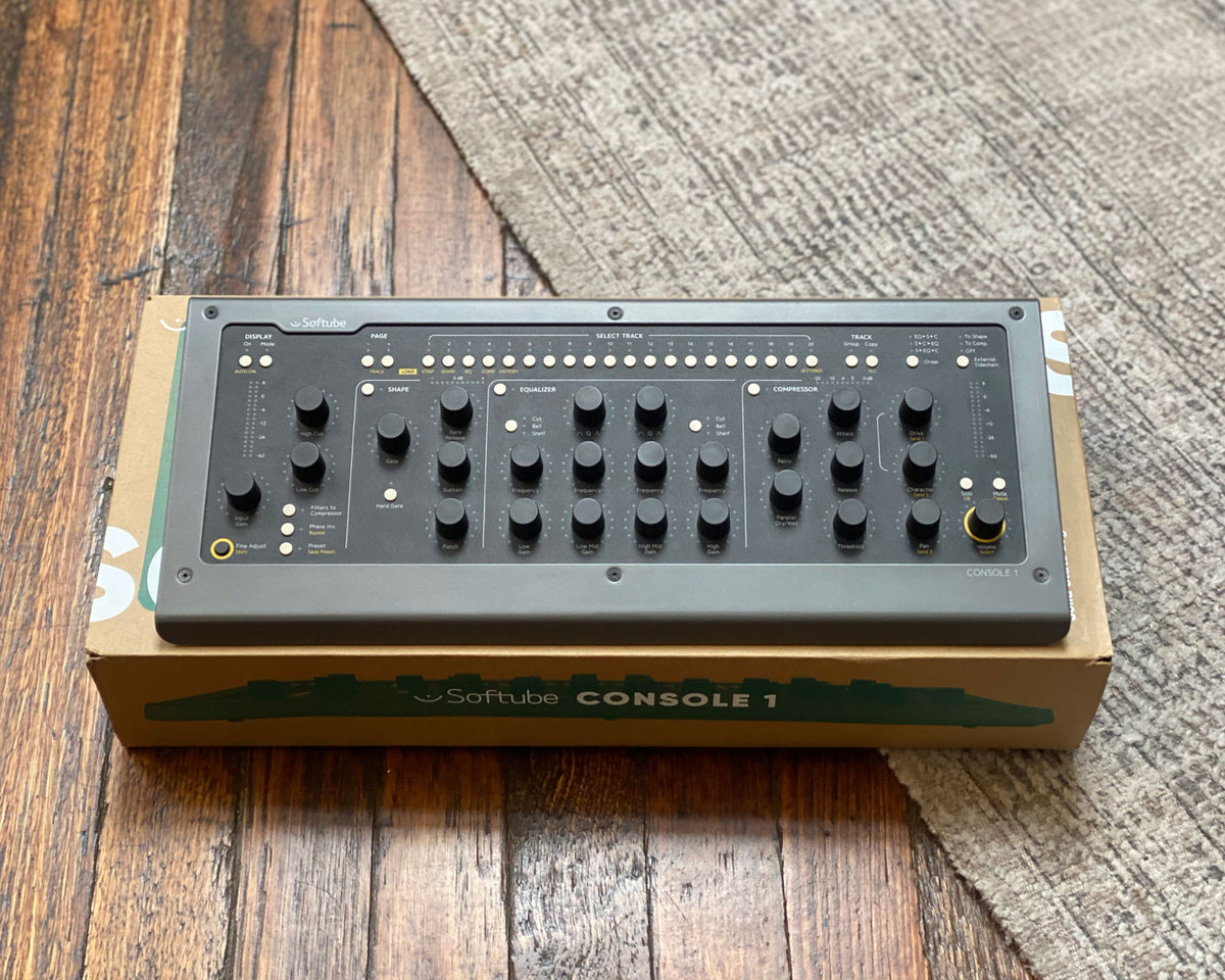 よっし　Softube Console 1 MK2 新規ライセンス付き Softube Console 1 mk2のレビュー。卓を触るようにミックスできる最高