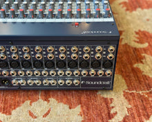 Load image into Gallery viewer, Soundcraft FX16ii Professional 16 Channel Audio Mixer with Effects