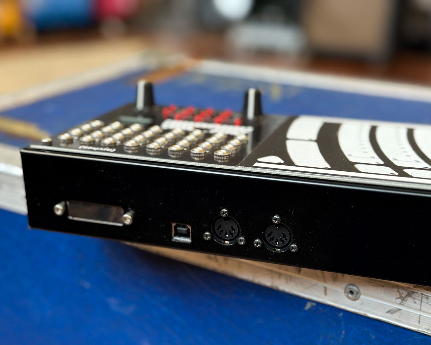 Soundmachines Arches Tactile CV / MIDI Controller