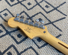 Load image into Gallery viewer, Fender Squier Vintage Modified Jazzmaster - Olympic White
