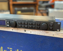 Load image into Gallery viewer, TC Electronic D-Two Multi-Tap Rhythm Delay