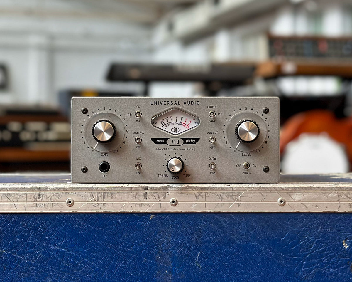 Universal Audio 710 Twin-Finity - Tone-Blending Microphone Universal Audio 710 Twin-Finity - Tone-Blending Microphone