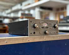 Load image into Gallery viewer, Universal Audio 710 Twin-Finity - Tone-Blending Microphone Preamplifier