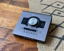 Load image into Gallery viewer, Universal Audio Apollo Twin X Duo Heritage Edition