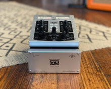 Load image into Gallery viewer, Universal Audio DCS Remote Preamp