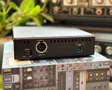 Load image into Gallery viewer, Universal Audio UAD-2 Satellite USB 3 for Windows QUAD Core