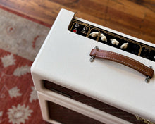 Load image into Gallery viewer, VOX AC15HTVH Valve Low-watt Head & V112HT Cabinet