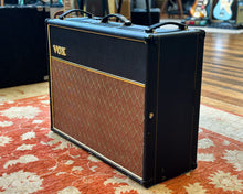 Load image into Gallery viewer, VOX AC30CC2 Custom Classic 30 Watt 2x12" Valve Combo Amplifier
