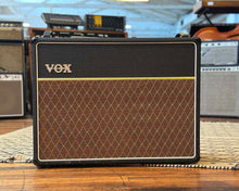 Load image into Gallery viewer, 1997 VOX AC30/6 TB 30 Watt Top Boost 2x12" Valve Combo Amplifier