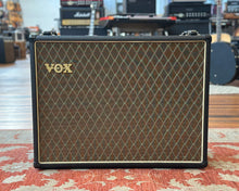 Load image into Gallery viewer, VOX V212BN 2x12" Ceramic Guitar Cabinet
