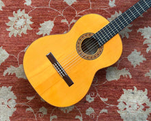 Load image into Gallery viewer, 2002 Vicente Sanchis Model 32FL w/ Spanish Cypress Back & Sides