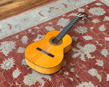 Load image into Gallery viewer, 2002 Vicente Sanchis Model 32FL w/ Spanish Cypress Back & Sides