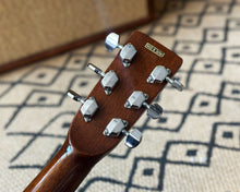 Load image into Gallery viewer, Late '80s Washburn D-15L Left Handed Dreadnought Japan