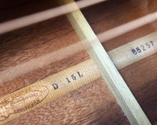 Load image into Gallery viewer, Late '80s Washburn D-15L Left Handed Dreadnought Japan