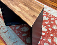 Load image into Gallery viewer, Wavebone Satel 13U Rack Case Desk