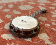 Load image into Gallery viewer, Windsor The Whirle Uke Banjo - Made in UK