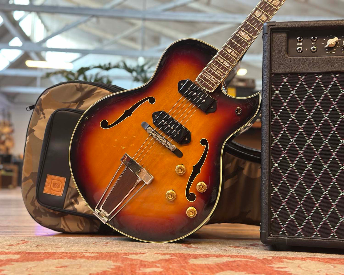 1974 YAMAHA AE-11 Archtop MIJ - Sunburst