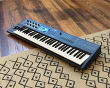 Load image into Gallery viewer, YAMAHA AN1x Analog Modeling Synthesizer w/ Flight Case