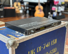 Load image into Gallery viewer, YAMAHA FX900 Digital Multi-Effects Processor