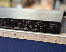 Load image into Gallery viewer, YAMAHA FX900 Digital Multi-Effects Processor