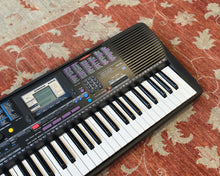 Load image into Gallery viewer, YAMAHA PSR-220 Portatone Digital Keyboard