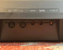 Load image into Gallery viewer, YAMAHA PSR-220 Portatone Digital Keyboard