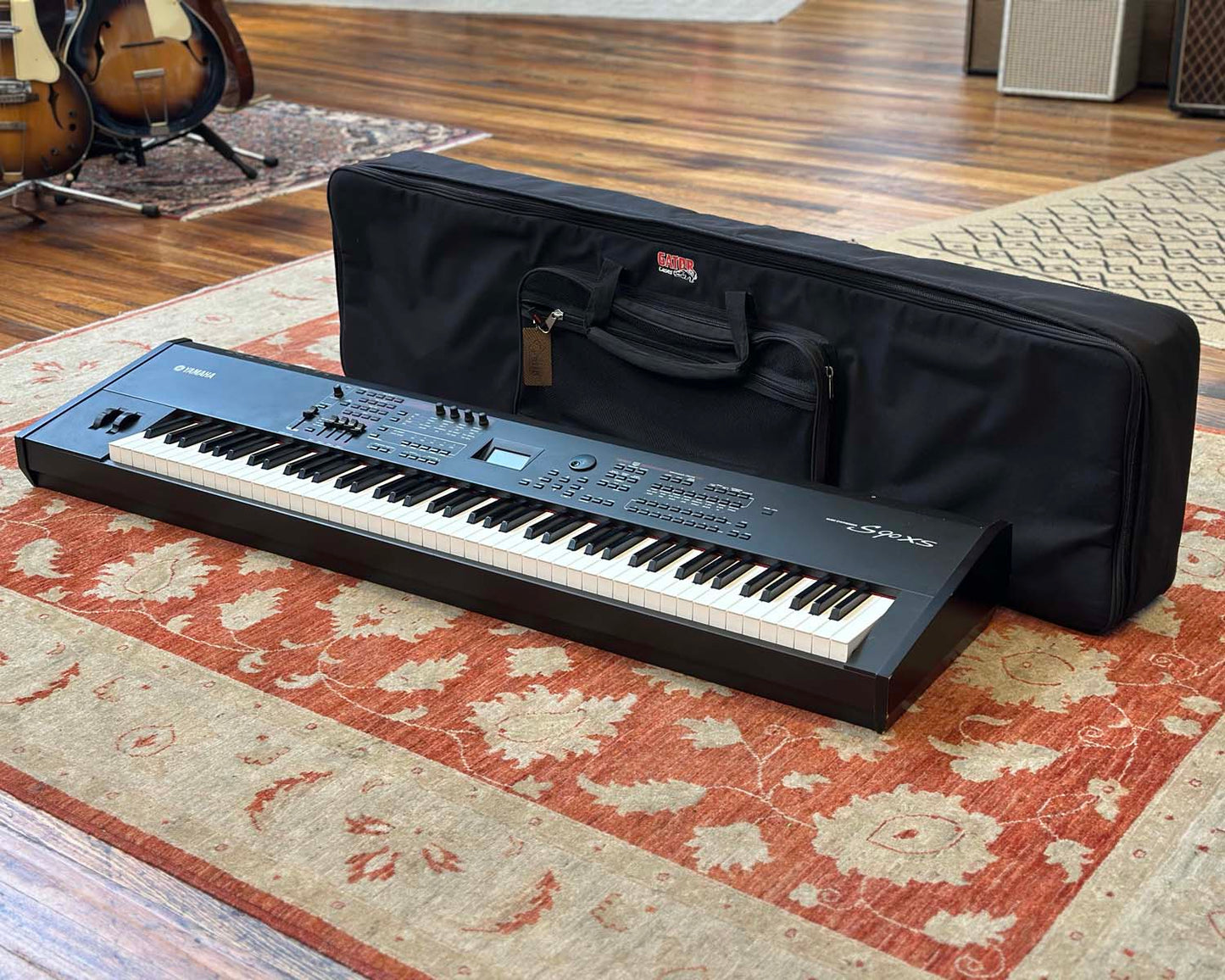 YAMAHA S90 XS 88-Key Synthesizer Stage Piano