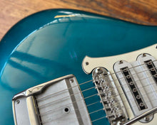 Load image into Gallery viewer, 1968 Candy Blue YAMAHA SG-5A 'Flying Samurai' - w/ OHSC - Excellent Condition
