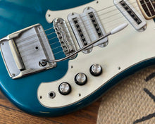 Load image into Gallery viewer, 1968 Candy Blue YAMAHA SG-5A 'Flying Samurai' - w/ OHSC - Excellent Condition