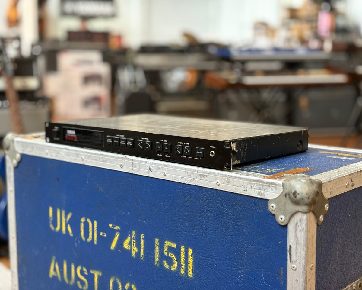 Lettore CD Yamaha Sintetizzatore Yamaha TX81Z Usato - Sorgente Audio FM Digitale, Generatore Di Toni, Rackmount Synth Diy Lettore CD Yamaha Sintetizzatore Yamaha TX81Z Usato - Sorgente Audio FM Digitale, Generatore Di Toni, Rackmount Synth Diy
