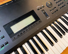Load image into Gallery viewer, Yamaha SY77