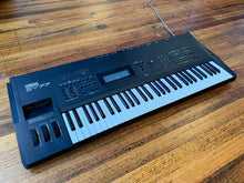 Load image into Gallery viewer, Yamaha SY77