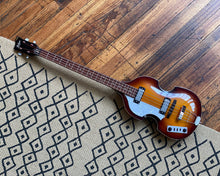 Load image into Gallery viewer, Left Handed Höfner Ignition Series Violin Bass - Sunburst