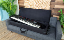 Load image into Gallery viewer, SC-G61W3 Gold Series 61 Note Keyboard bag w/wheels