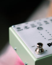Load image into Gallery viewer, Poly Effects Verbs Convolution Reverb Pedal