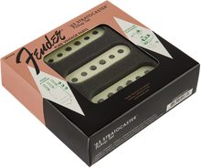 Load image into Gallery viewer, Fender Pure Vintage '65 Strat® Pickup Set - Vintage White (3)