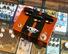 Load image into Gallery viewer, Mk 1 6 Degrees R3 Distortion