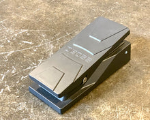 Load image into Gallery viewer, BOSS PW-3 Power Wah