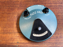 Load image into Gallery viewer, Dallas Arbiter Fuzz Face
