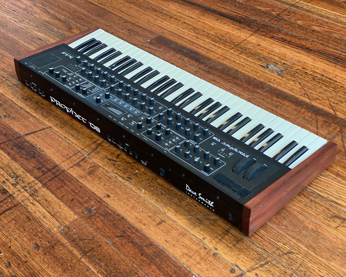 Dave Smith prophet 08 PE MODULE ケース付 アナログシンセサイザー