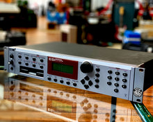 Load image into Gallery viewer, E-MU ESI 2000 Digital Sampler