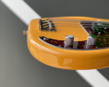 Load image into Gallery viewer, '04 Fender American Standard Precision Bass - Butterscotch Blonde