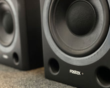 Load image into Gallery viewer, Fostex PM841 Studio Monitors
