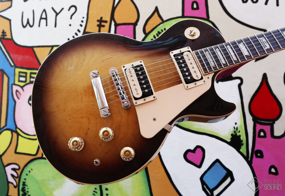 Gibson_Les_Paul_Classic_1200x1