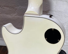 Load image into Gallery viewer, '00 Gibson Les Paul Custom - Alpine White w/ OSHC - Steve Jones-style πΊπΈ