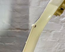 Load image into Gallery viewer, '00 Gibson Les Paul Custom - Alpine White w/ OSHC - Steve Jones-style πΊπΈ