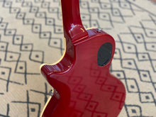 Load image into Gallery viewer, '98 Heritage H-150 Electric Guitar with OHSC