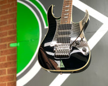 Load image into Gallery viewer, '00 Ibanez Universe UV777P-BK - Steve Vai Seven String