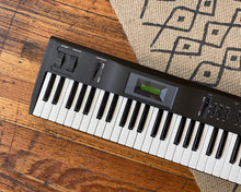 Load image into Gallery viewer, Korg X5D Digital Music Synthesizer