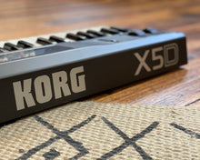 Load image into Gallery viewer, Korg X5D Digital Music Synthesizer